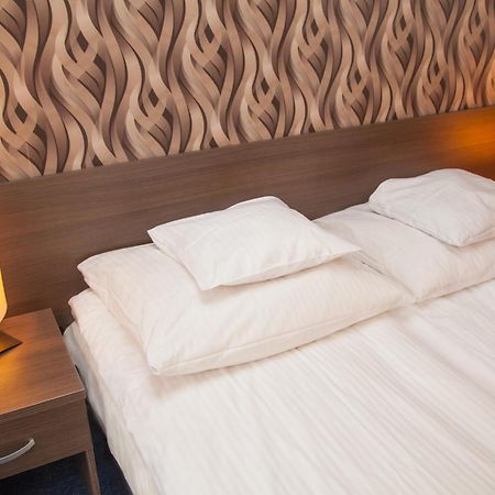 Hotel Ikar Bydgoszcz Rom bilde