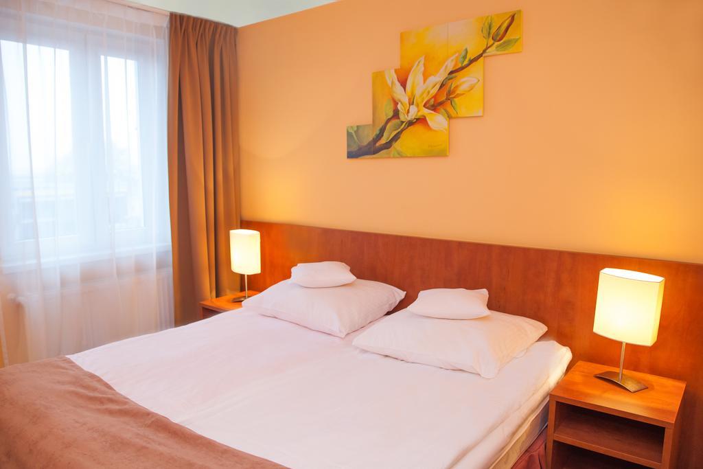 Hotel Ikar Bydgoszcz Rom bilde