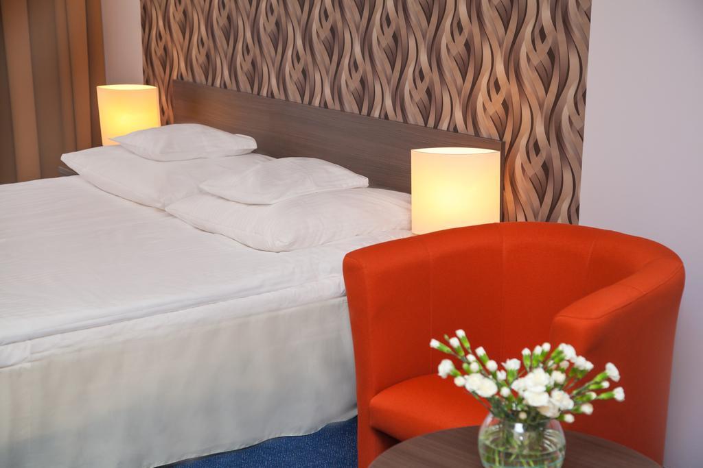 Hotel Ikar Bydgoszcz Rom bilde
