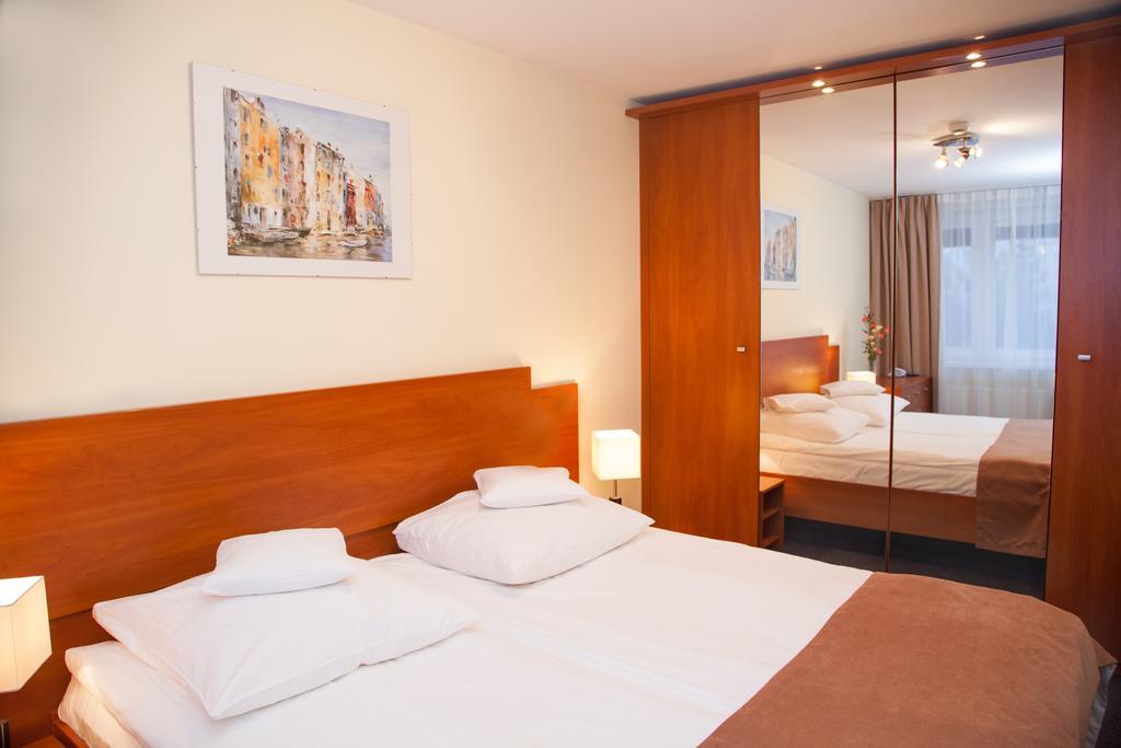 Hotel Ikar Bydgoszcz Rom bilde