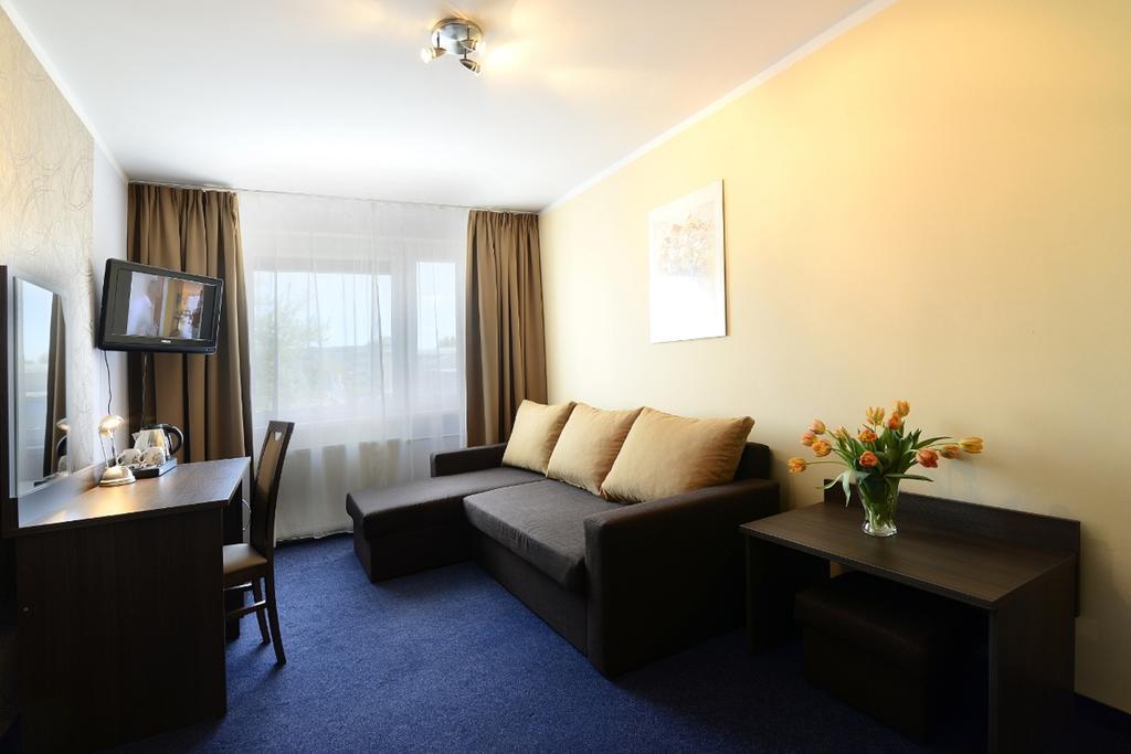 Hotel Ikar Bydgoszcz Rom bilde