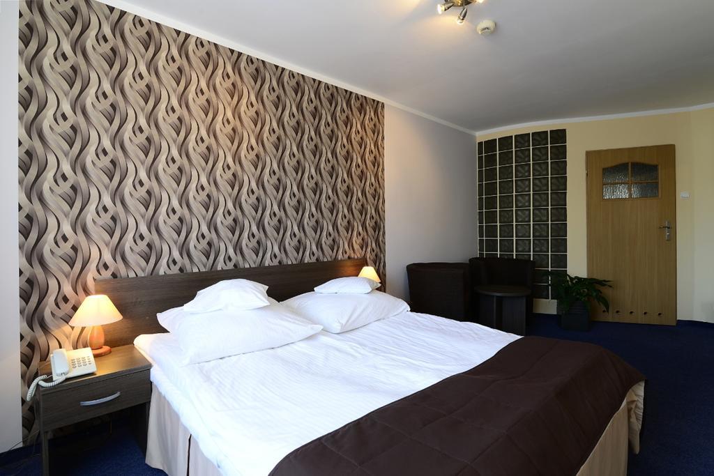 Hotel Ikar Bydgoszcz Rom bilde