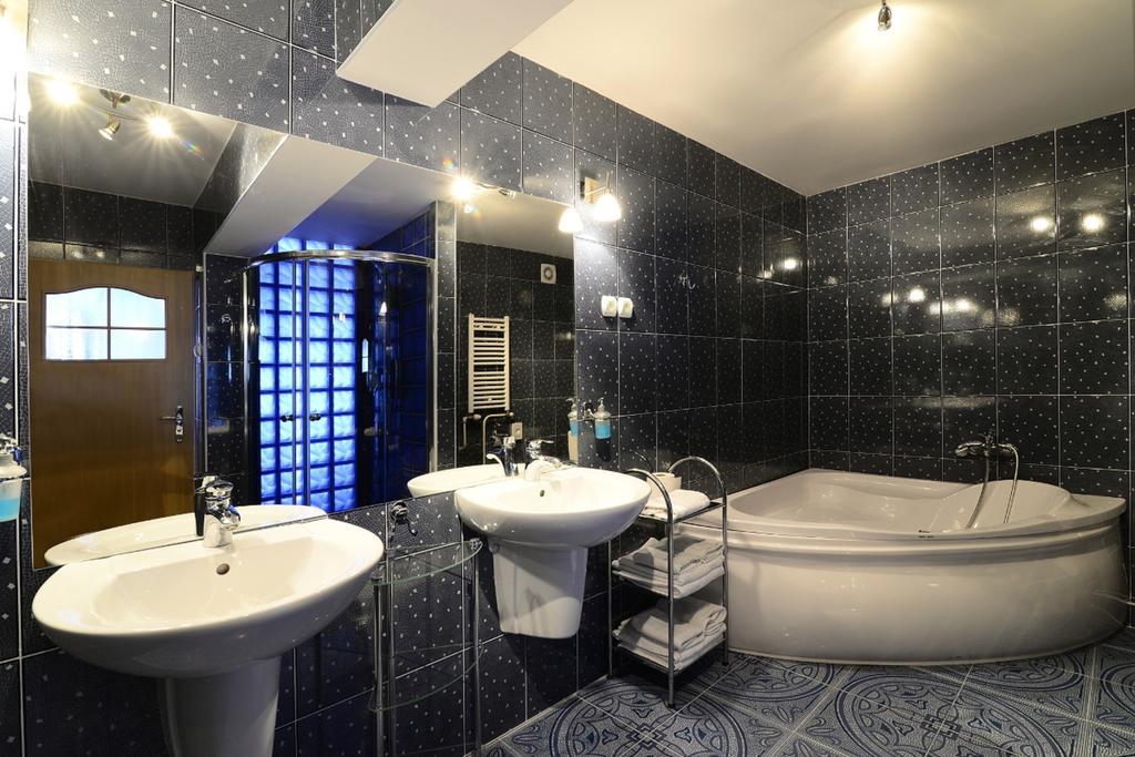 Hotel Ikar Bydgoszcz Rom bilde