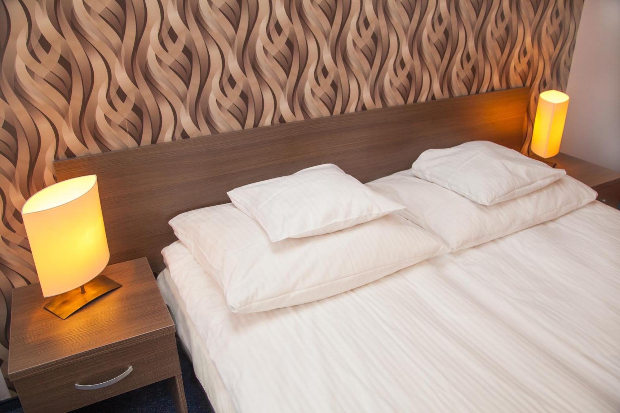 Hotel Ikar Bydgoszcz Rom bilde